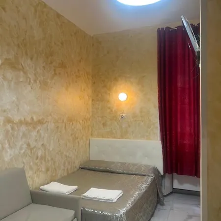 Guest house Termini Golden House *