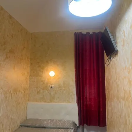 Termini Golden House Guest house *